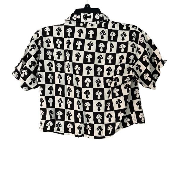 Black and White Checkered Mushroom Cropped Button Up T-shirt Retro Streetwear - Picture 2 of 4